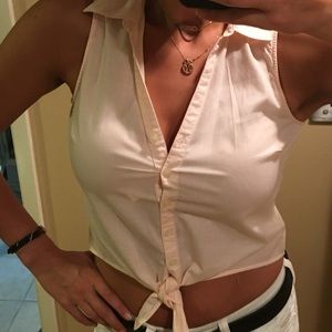 Pinky sleeveless shirt